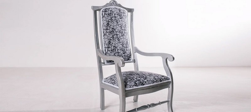 La silla de plata