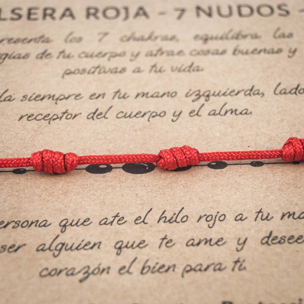 Pulsera de hilo rojo